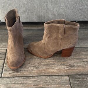 Splendid Taupe Suede Ankle Booties with Stacked Heel